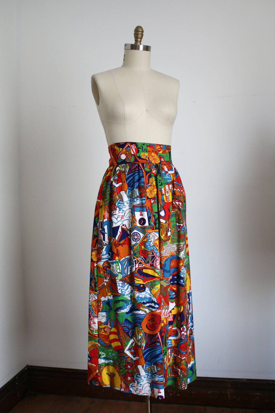 vintage 1970s novelty print maxi skirt {M}