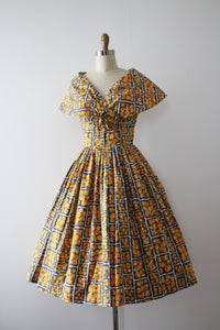 MARKED DOWN vintage 1950s floral sun dress