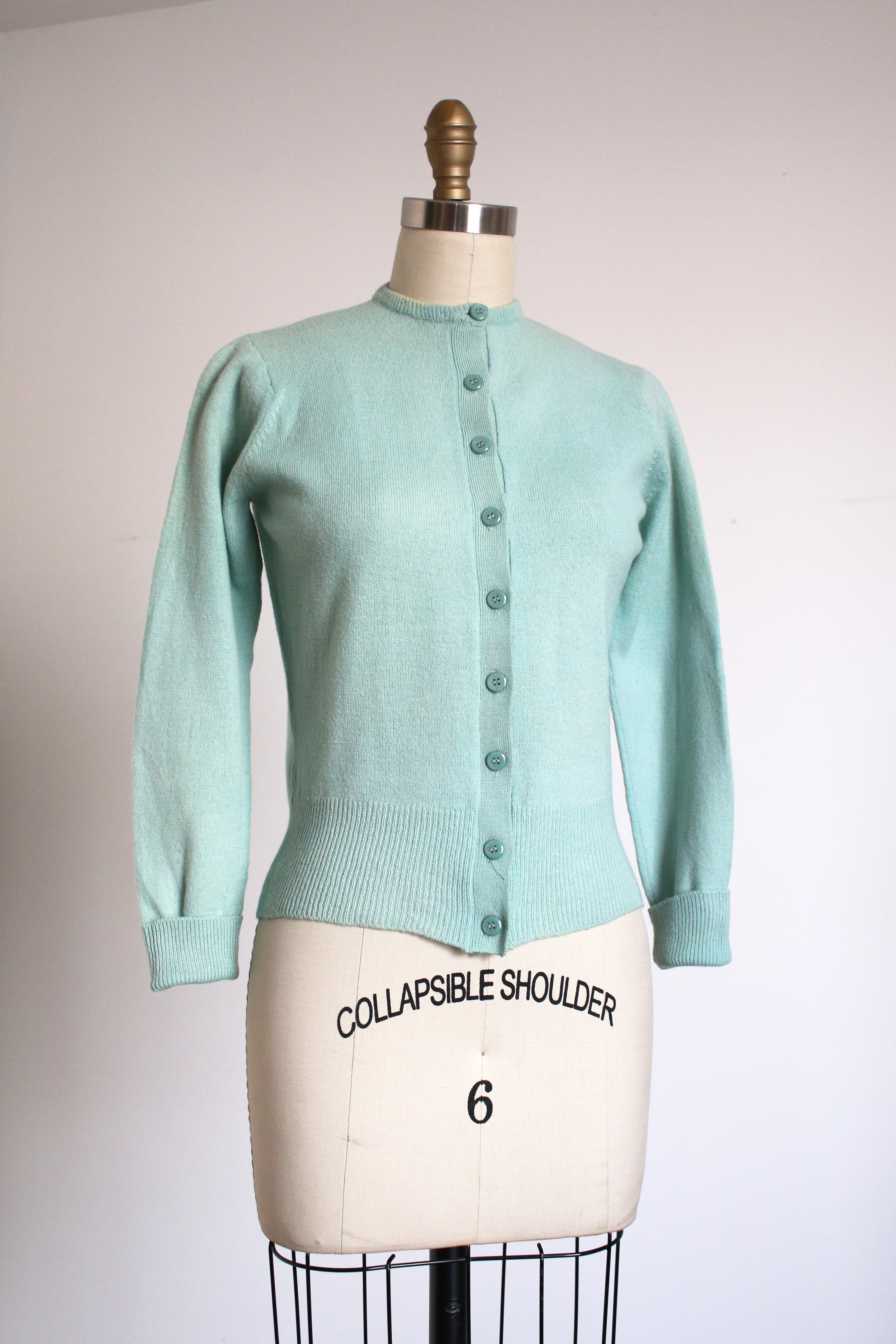 vintage 1940s blue cardigan {s-m} – Trunk of Dresses