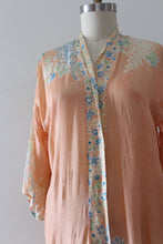 Load image into Gallery viewer, vintage 1920s pongee style robe