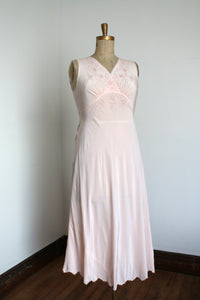 vintage 1940s pink bias cut nightgown {M-XL}
