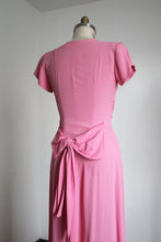 Load image into Gallery viewer, vintage 1940s pink rayon gown {m}