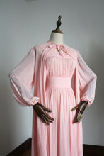 Load image into Gallery viewer, vintage 1930s pink peignoir set {xs}