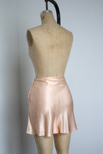 Load image into Gallery viewer, vintage 1940s tap pants {M}
