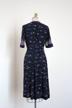 Load image into Gallery viewer, vintage 1940s floral rayon dress
