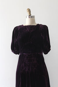 vintage 1930s purple velvet dress