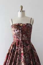 Load image into Gallery viewer, vintage 1950s Alfred Shaheen floral sun dress