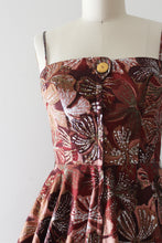Load image into Gallery viewer, vintage 1950s Alfred Shaheen floral sun dress