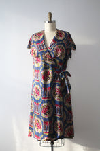 Load image into Gallery viewer, vintage 1930s wrap dress