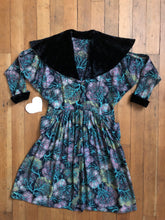 Load image into Gallery viewer, vintage 1940s novelty tree print rayon dress