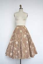 Load image into Gallery viewer, vintage 1950s under the Sea full circle skirt