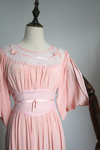 Load image into Gallery viewer, vintage 1930s pink dress {s/m}