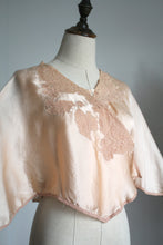 Load image into Gallery viewer, vintage 1930s silk bed jacket