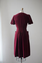 Load image into Gallery viewer, vintage 1940s scalloped velvet dress