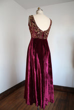 Load image into Gallery viewer, vintage 1960s velvet gown {m}
