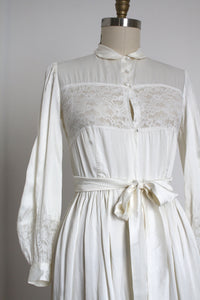 vintage 1930s 40s dressing gown {M}