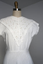 Load image into Gallery viewer, vintage 1940s eyelet lace dress {xs}