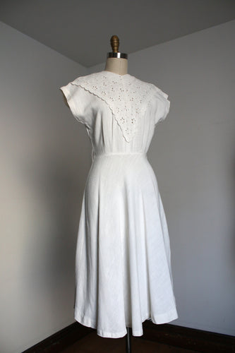 vintage 1940s eyelet lace dress {xs}