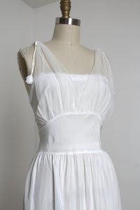 vintage 1930s 40s white nightgown lingerie {xs-s}